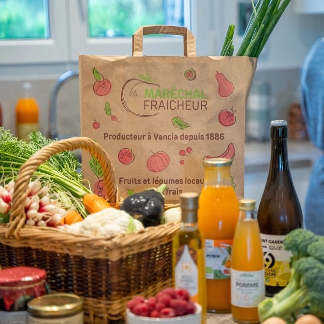 Panier Maréchal Fraîcheur rempli de produits locaux et de saison : une bonne alternative aux marchés de producteurs